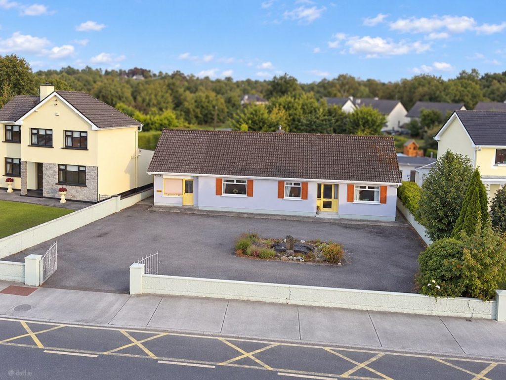 Main Street,Roosky,Co. Roscommon